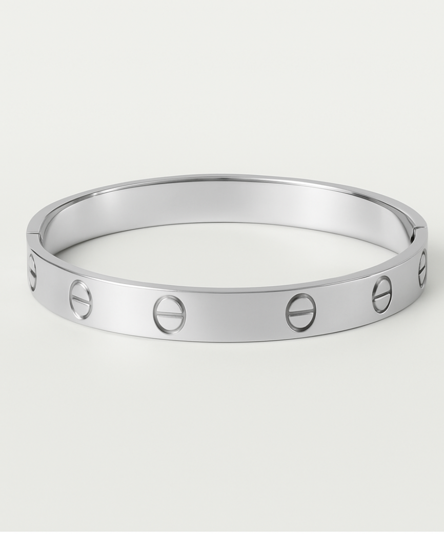 LOVE ME BRACELET
