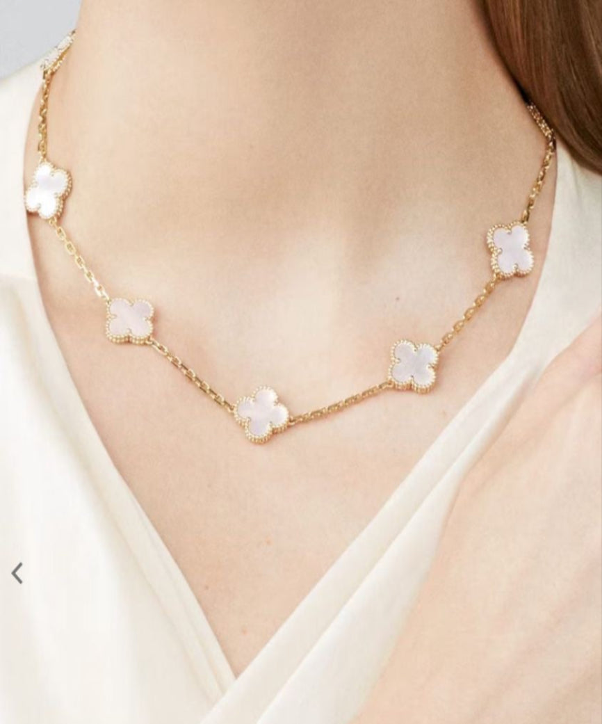 FLOWERS 10 COLLIER