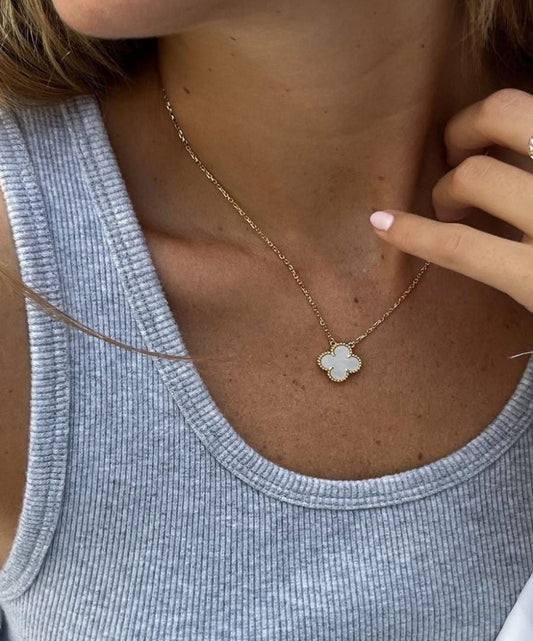 FLOWERS COLLIER